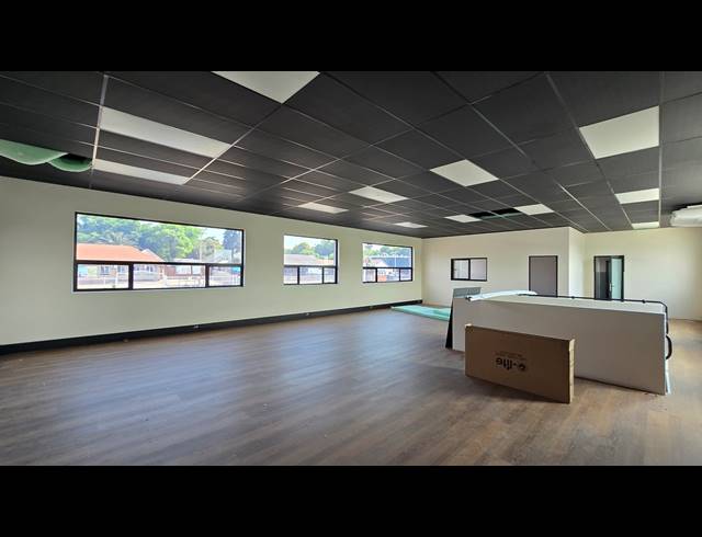 330M² RETAIL TO LET IN EASTLEIGH